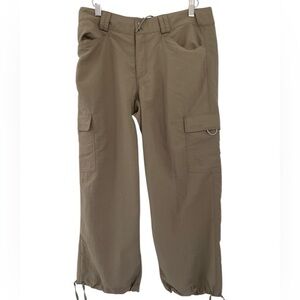 The North Face Crop high rise  cargo draw string pants Women’s size 8
